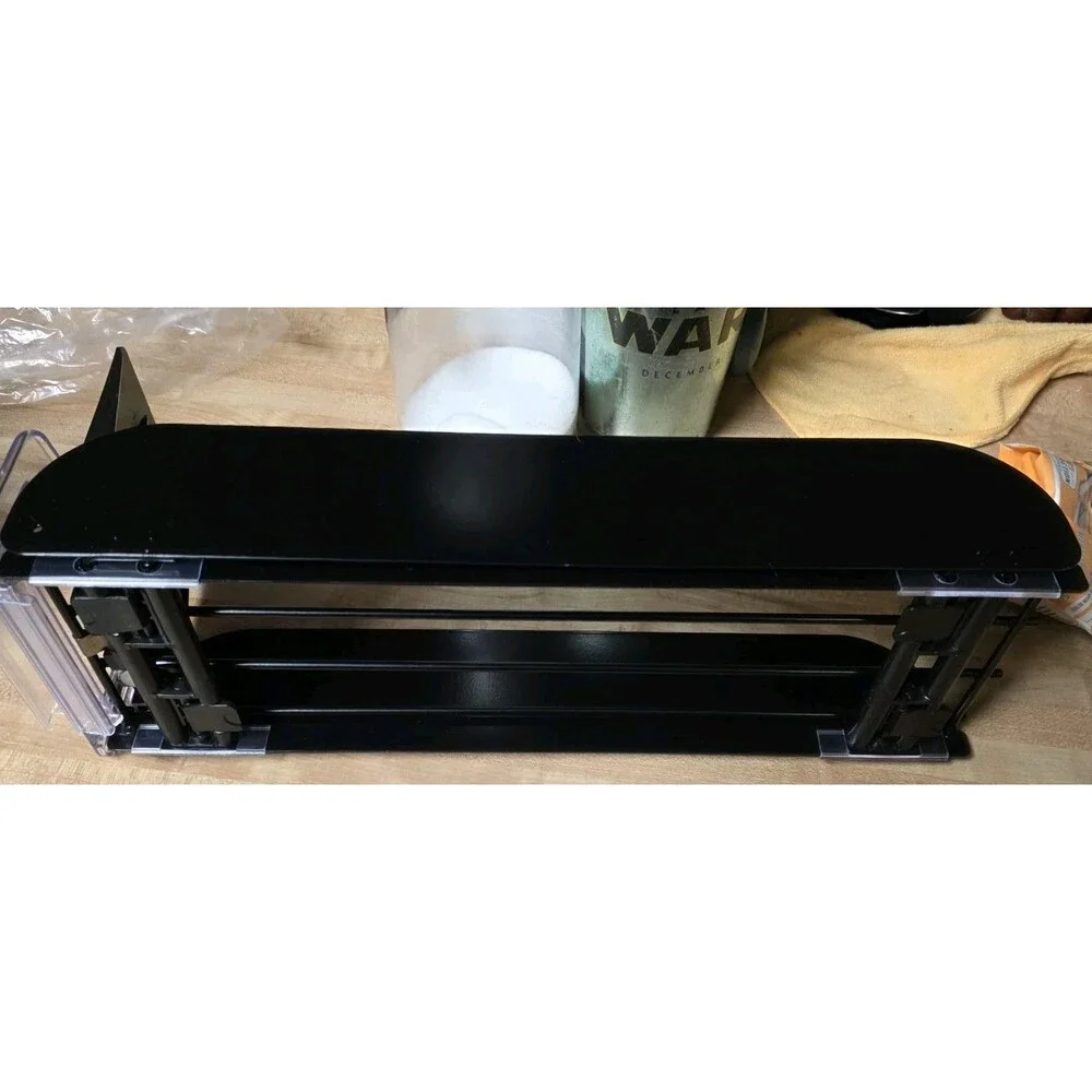 Unbranded merchandiser pusher